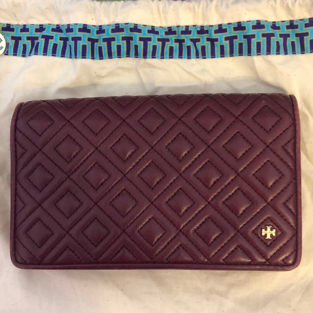 Tory Burch Fleming Flat Wallet Cross-Body